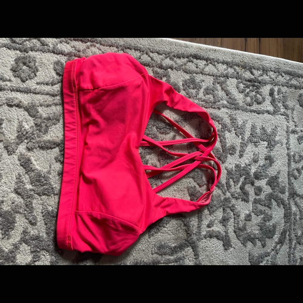 Lululemon sports bra